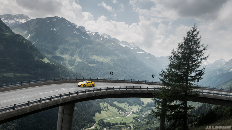 Illustration for article titled The Most Gorgeous Photos Of A Porsche Cayman You Will Ever See